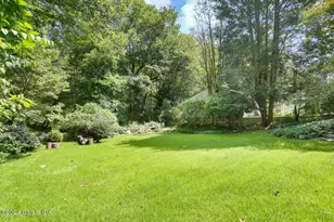 10 Florence Rd, Greenwich, CT 06878 - Photo 14