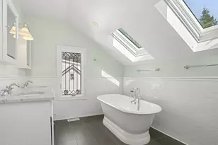 21 Lake Dr, Greenwich, CT 06878 - Photo 20