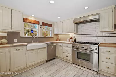 93 E Middle Patent Road, Greenwich, CT 06831 - Photo 8