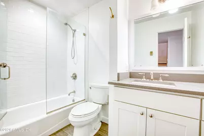 9 N Georgetowne Drive #9, Greenwich, CT 06831 - Photo 16