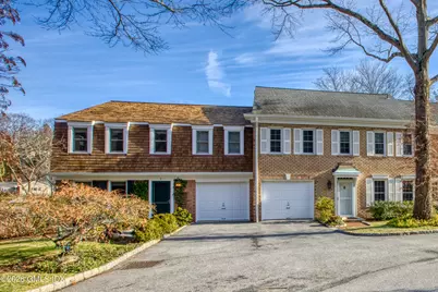 9 N Georgetowne Drive #9, Greenwich, CT 06831 - Photo 2