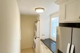 8 Rockland Pl, Old Greenwich, CT 06870 - Photo 10