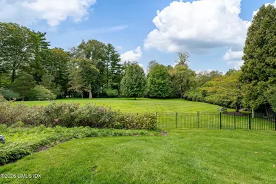 174 Round Hill Road, Greenwich, CT 06831 - Photo 2