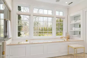 174 Round Hill Rd, Greenwich, CT 06831 - Photo 18