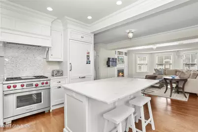 250 Milbank Avenue #B, Greenwich, CT 06830 - Photo 8