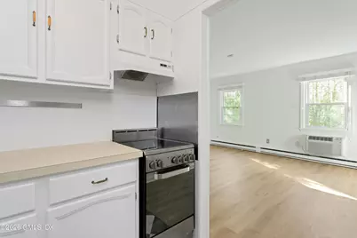 9 Weaver Street #9, Greenwich, CT 06831 - Photo 8