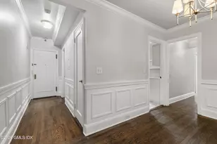 25 W Elm St, Greenwich, CT 06830 - Photo 2