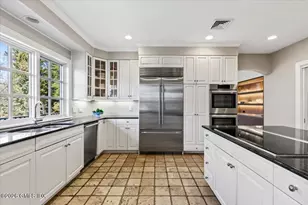 21 Pecksland Rd, Greenwich, CT 06831 - Photo 14