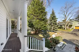 28 Irvine Rd, Old Greenwich, CT 06870 - Photo 4