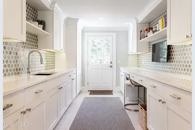 47 Husted Lane, Greenwich, CT 06830 - Photo 8