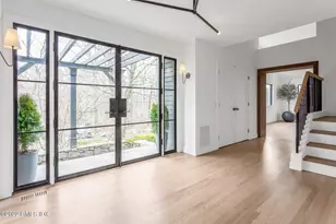 41 Stone Brook Ln, Greenwich, CT 06807 - Photo 2