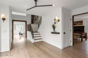 41 Stone Brook Ln, Greenwich, CT 06807 - Photo 4