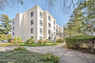 1535 E Putnam Avenue #304, Old Greenwich, CT 06870 - Photo 26