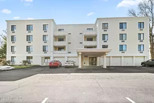 1535 E Putnam Ave, Old Greenwich, CT 06870 - Photo 28