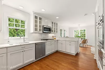 53 Lockwood Avenue, Old Greenwich, CT 06870 - Photo 8