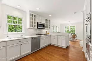 53 Lockwood Ave, Old Greenwich, CT 06870 - Photo 8