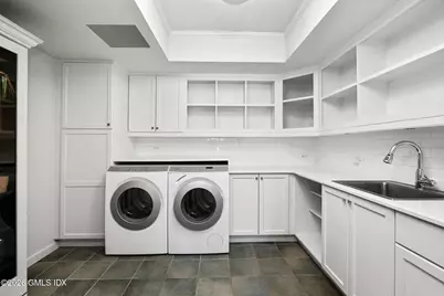 164 Round Hill Road, Greenwich, CT 06831 - Photo 22