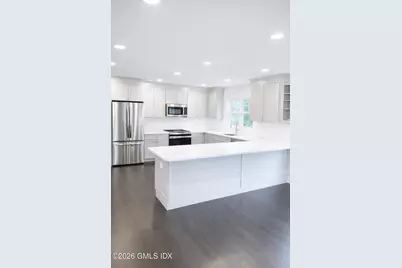 89 W View Street #2nd floor, Greenwich, CT 06830 - Photo 2