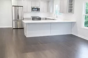 89 W View St, Greenwich, CT 06830 - Photo 4