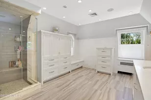 105 Woodside Dr, Greenwich, CT 06830 - Photo 20