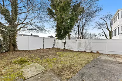 10 Artic Street #A, Greenwich, CT 06830 - Photo 16