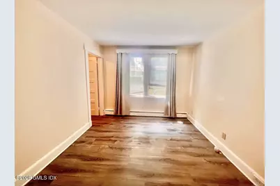 80 Josephine Evaristo Avenue #1FL & Basement, Greenwich, CT 06830 - Photo 6