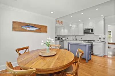 339 Round Hill Road, Greenwich, CT 06831 - Photo 16