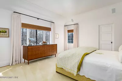 44 Khakum Wood Road, Greenwich, CT 06831 - Photo 28