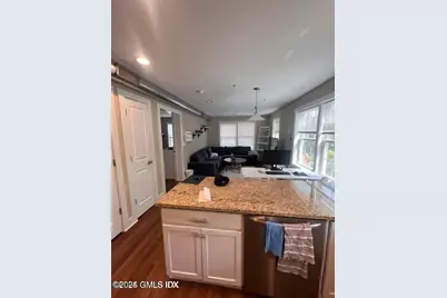 303 Hamilton Avenue #E, Greenwich, CT 06830 - Photo 2