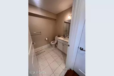 303 Hamilton Avenue #E, Greenwich, CT 06830 - Photo 6