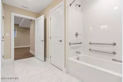 303 Hamilton Avenue #E, Greenwich, CT 06830 - Photo 8