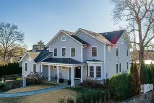 3 Finney Knoll Ln, Greenwich, CT 06878 - Photo 2