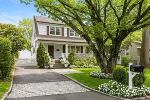 38 Highview Ave, Old Greenwich, CT 06870 - Photo 1