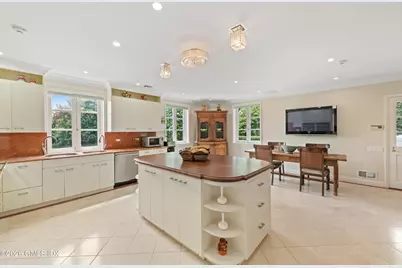 25 Field Point Circle, Greenwich, CT 06830 - Photo 14