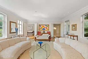 25 Field Point Cir, Greenwich, CT 06830 - Photo 8