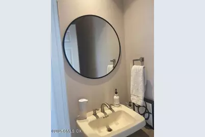 453 E Putnam Avenue #4I, Greenwich, CT 06807 - Photo 20