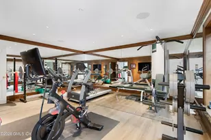 19 Hawkwood Ln, Greenwich, CT 06830 - Photo 28