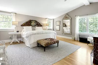 11 Roosevelt Avenue, Old Greenwich, CT 06870 - Photo 8