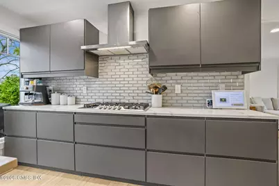 87 Dolphin Cove Quay, Stamford, CT 06902 - Photo 8