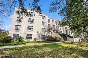 1535 E Putnam Ave, Old Greenwich, CT 06870 - Photo 26
