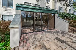 1535 E Putnam Ave, Old Greenwich, CT 06870 - Photo 2