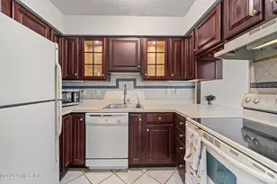 1535 E Putnam Ave, Old Greenwich, CT 06870 - Photo 14