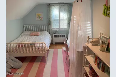 8 Perry Place, Greenwich, CT 06878 - Photo 18