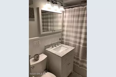 8 Perry Place, Greenwich, CT 06878 - Photo 10