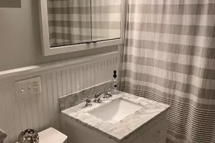 8 Perry Pl, Greenwich, CT 06878 - Photo 10