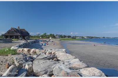 8 Perry Place, Greenwich, CT 06878 - Photo 24