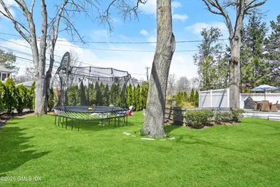 8 Perry Place, Greenwich, CT 06878 - Photo 22