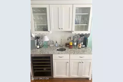 8 Perry Place, Greenwich, CT 06878 - Photo 6