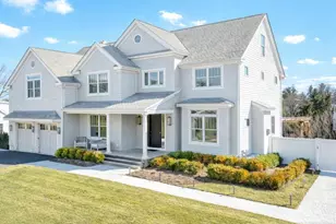 9 Davenport Dr, Stamford, CT 06902 - Photo 2