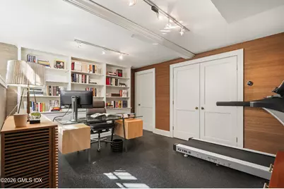 8 Willowmere Avenue, Greenwich, CT 06878 - Photo 42